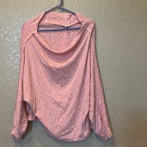 Cute long sweater like sweatshirt in beautiful pink